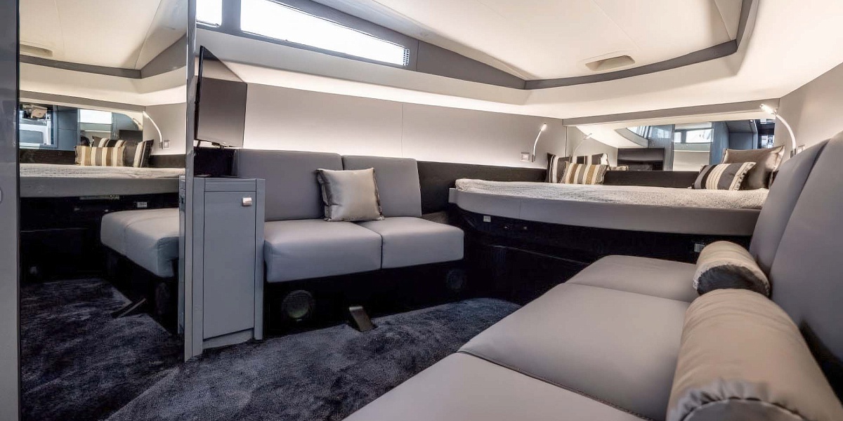 Аренда яхты Liquid spirit во Франции - мастер каюта